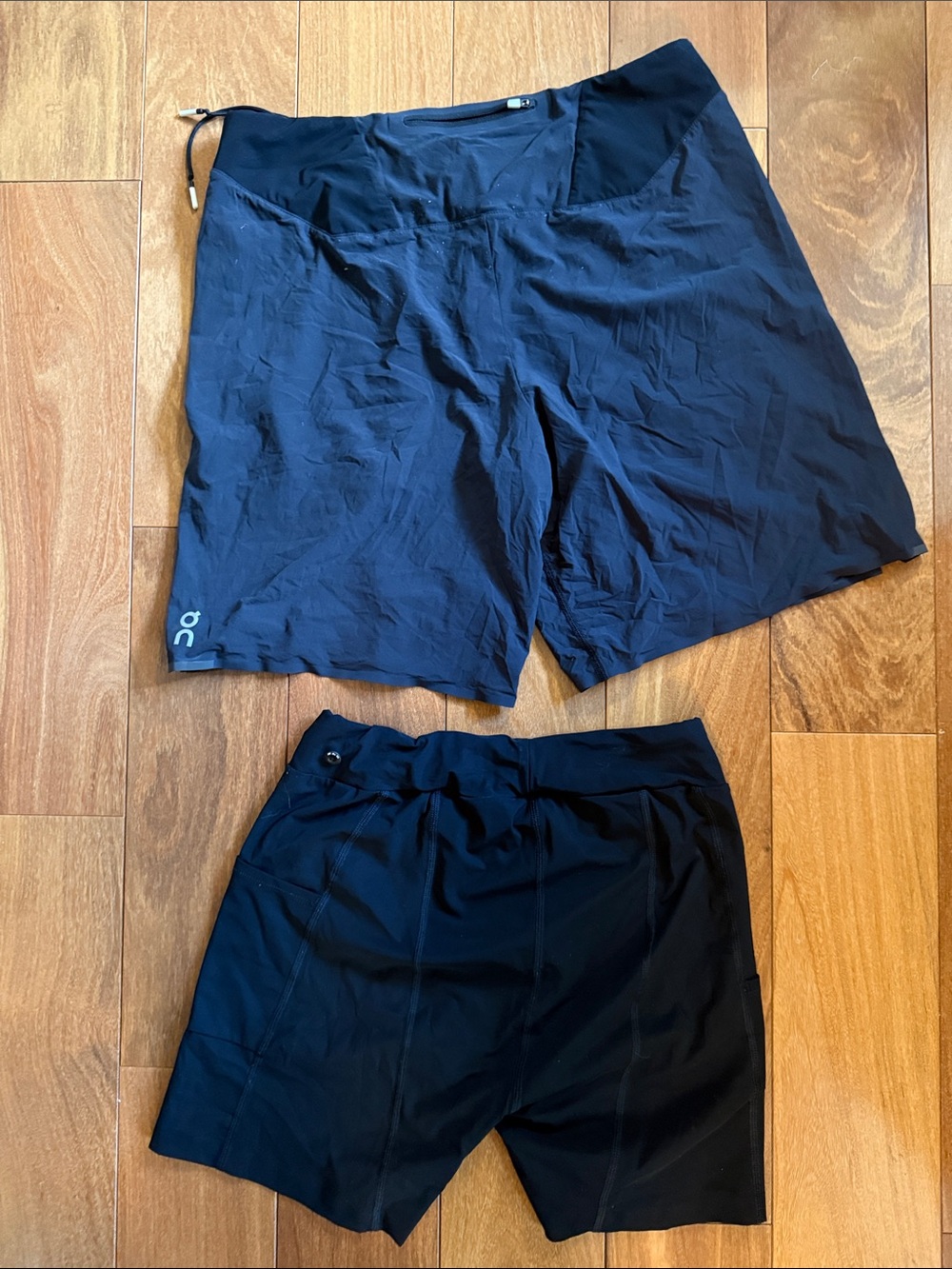 On Running Hybrid Short - Picture 2 of 4